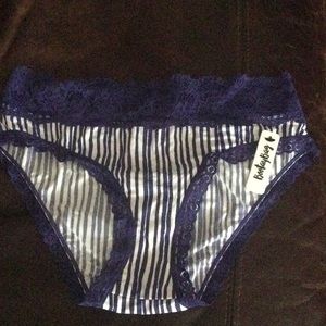 NWT bootybag undie
